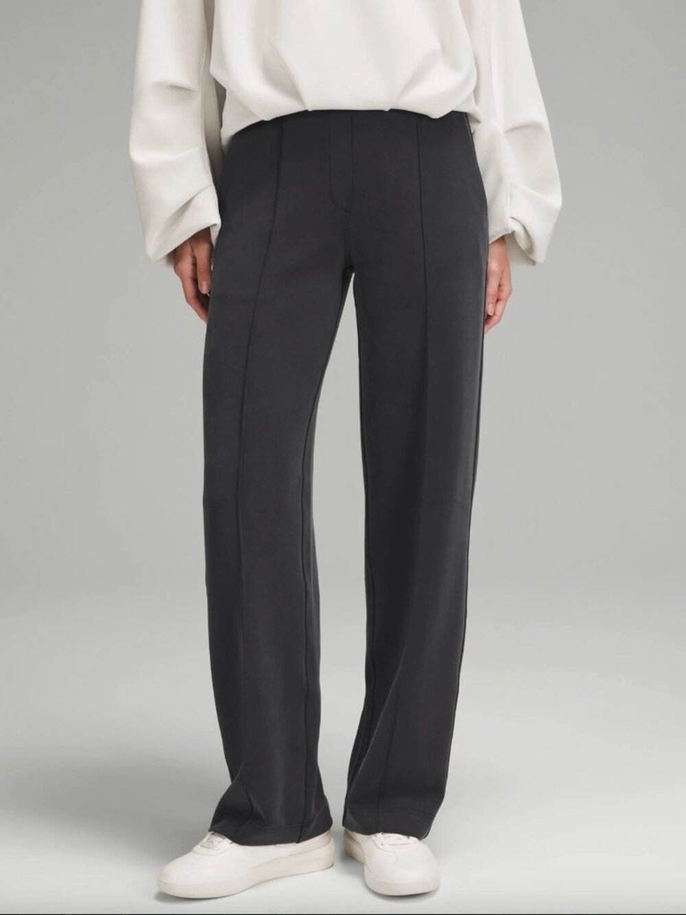 Lululemon Softstreme Pintuck Mid-Rise Pant Short* - Women's Size S - Black